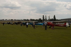 Auster Line Up